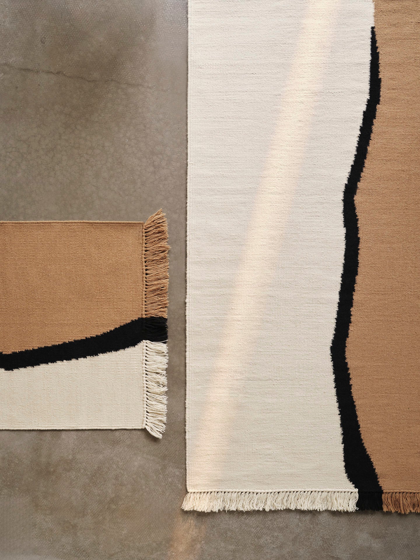 Runner - Soil Kelim - Dark Sand/Off White - Image 2