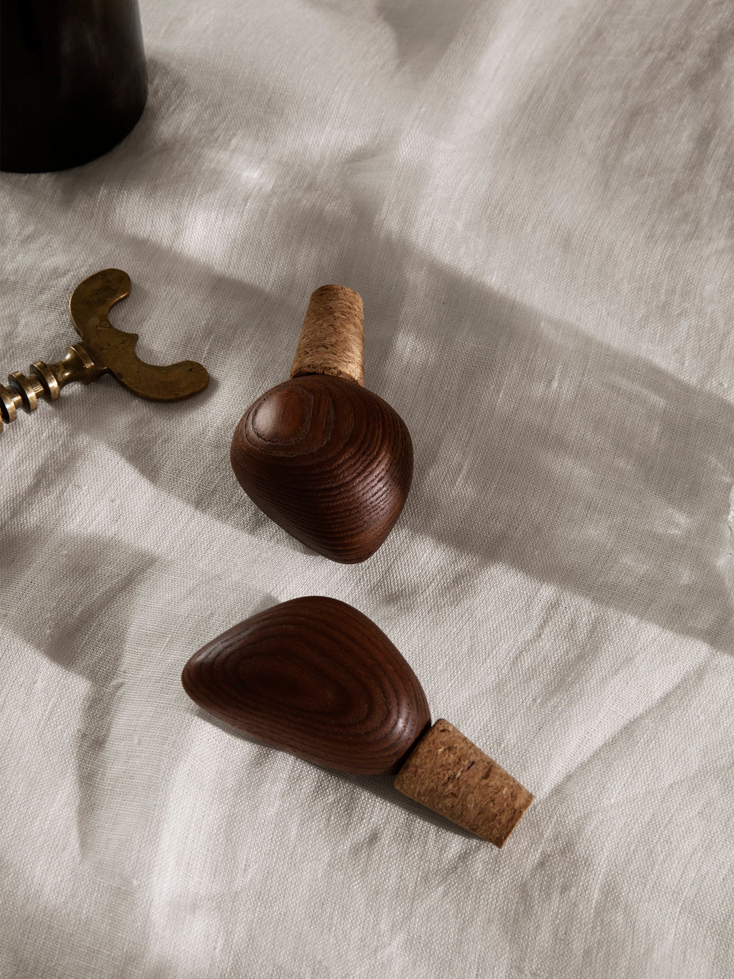 Wine Stoppers - Cairn - Dark Brown - Set of 2 - Image 2