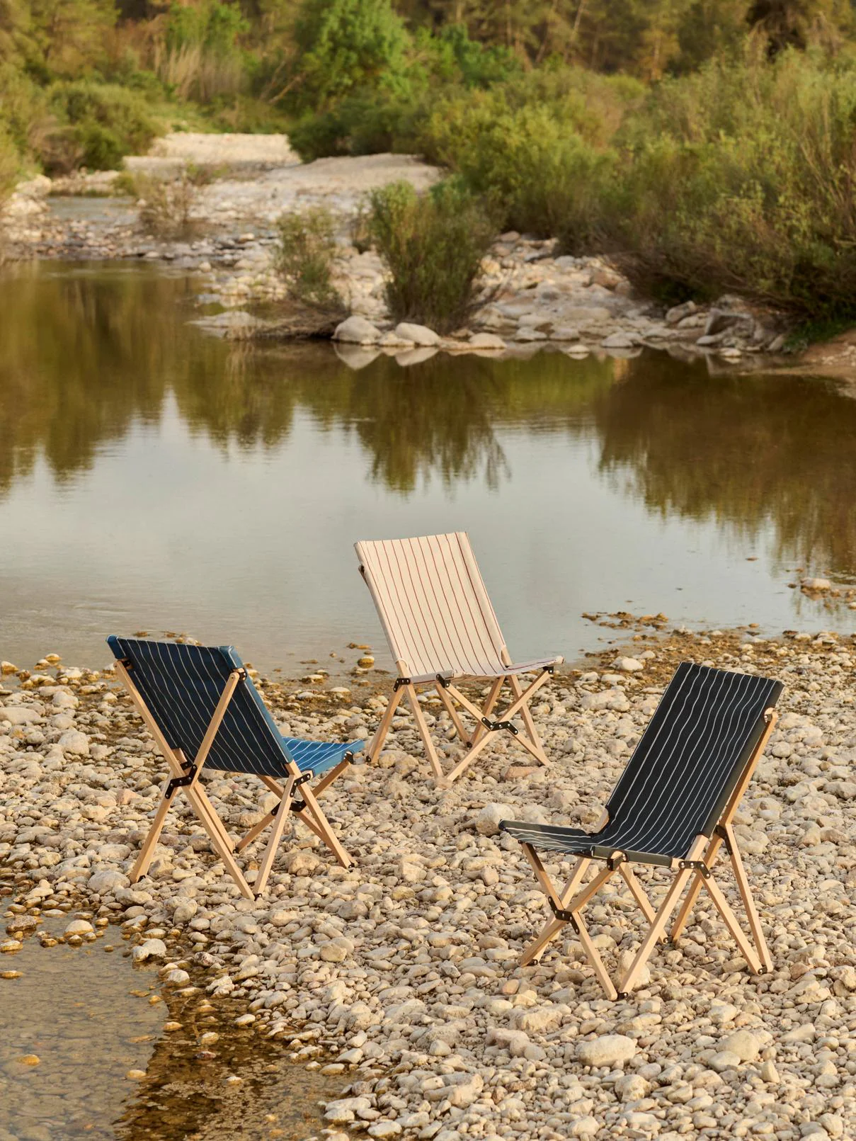 Folding Chair - Outdoor Market - Black W/Beige Stripe - Image 10