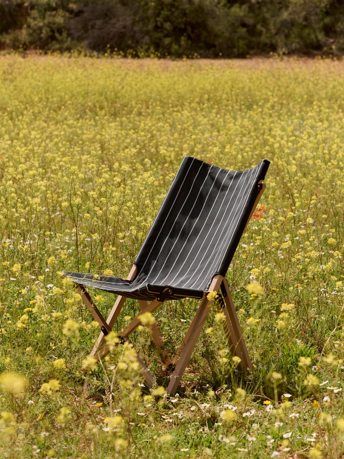 Folding Chair - Outdoor Market - Black W/Beige Stripe - Image 8