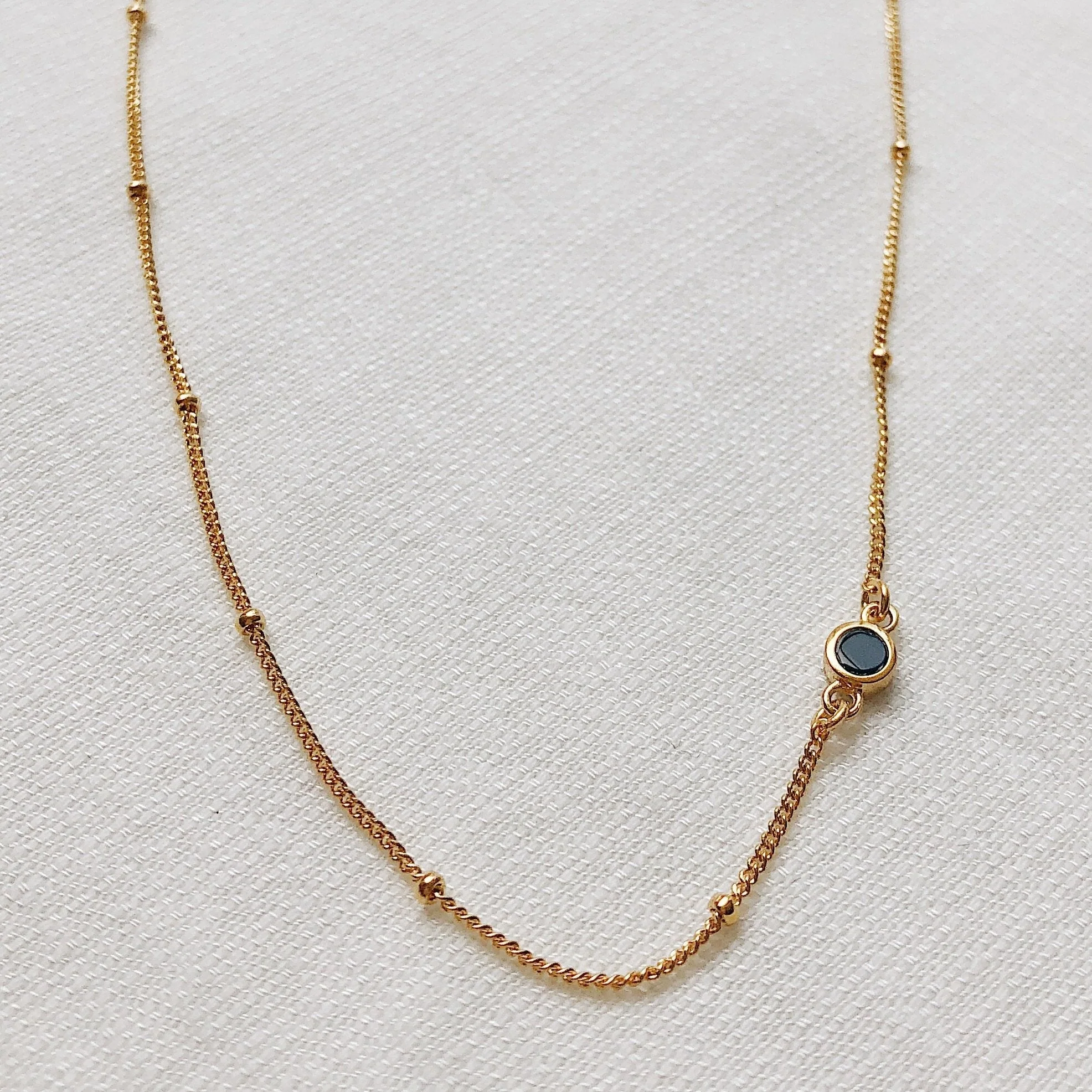 Necklace - Choker - Mona