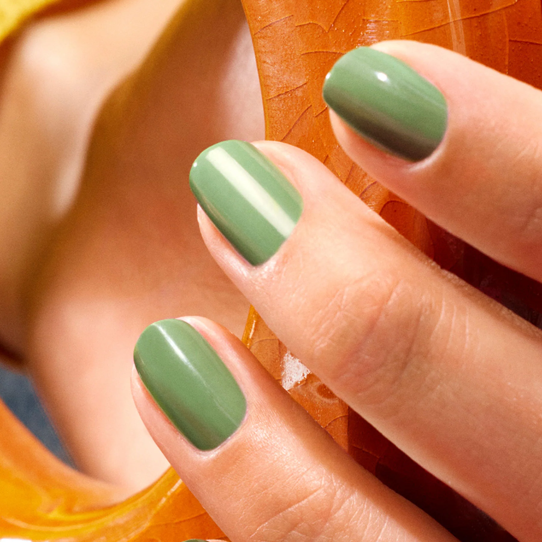Green Nail Polish - Artichaut - Image 3