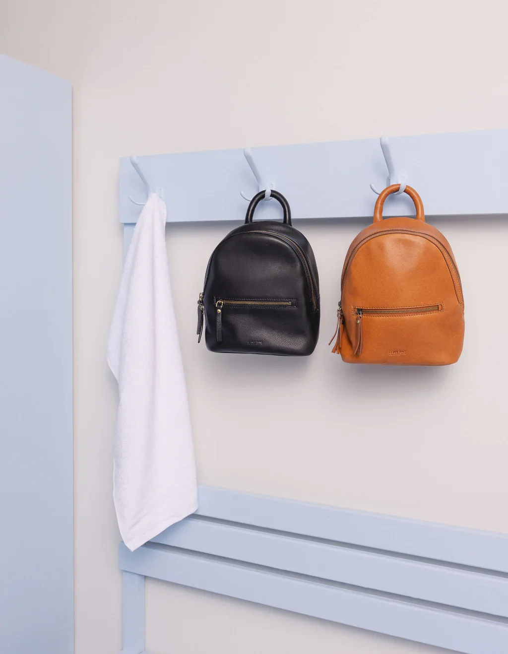 Backpack - Mini - Ivy -  Soft Grain Leather - Black - Image 7