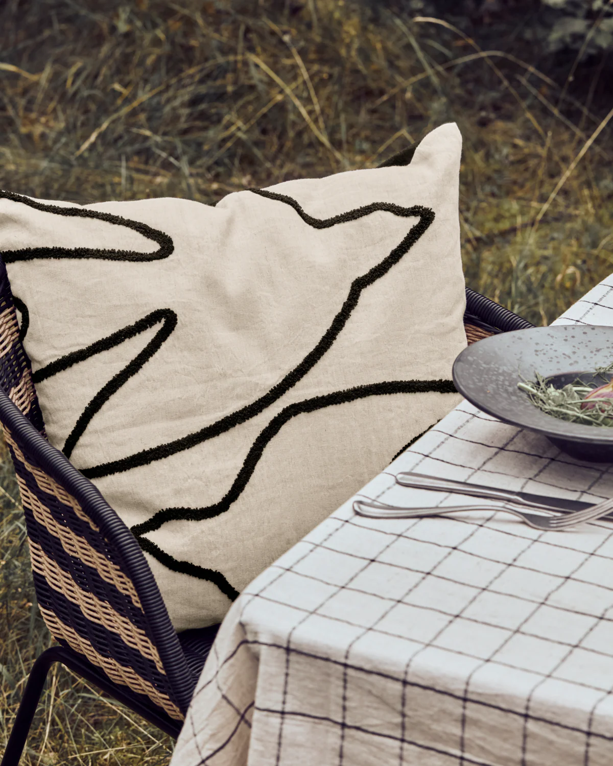 Cushion - Fly - Black/Off-white - Image 3