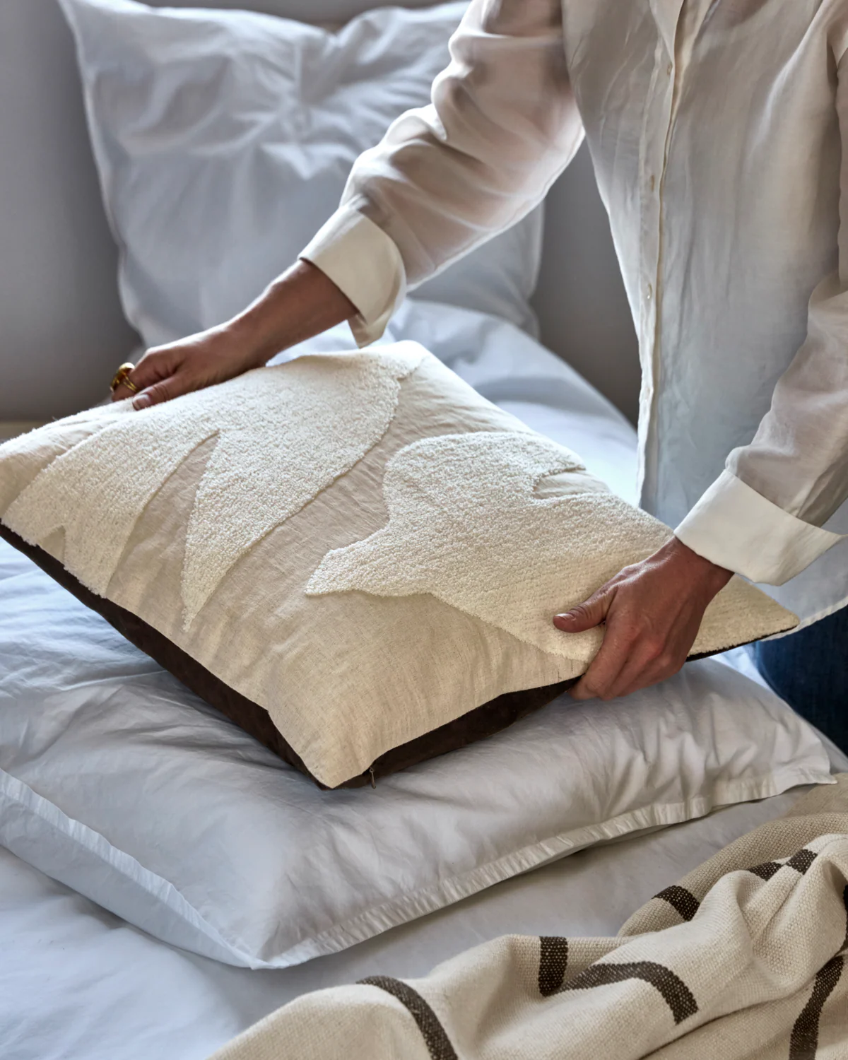 Cushion - Fly - Off-white - Image 3