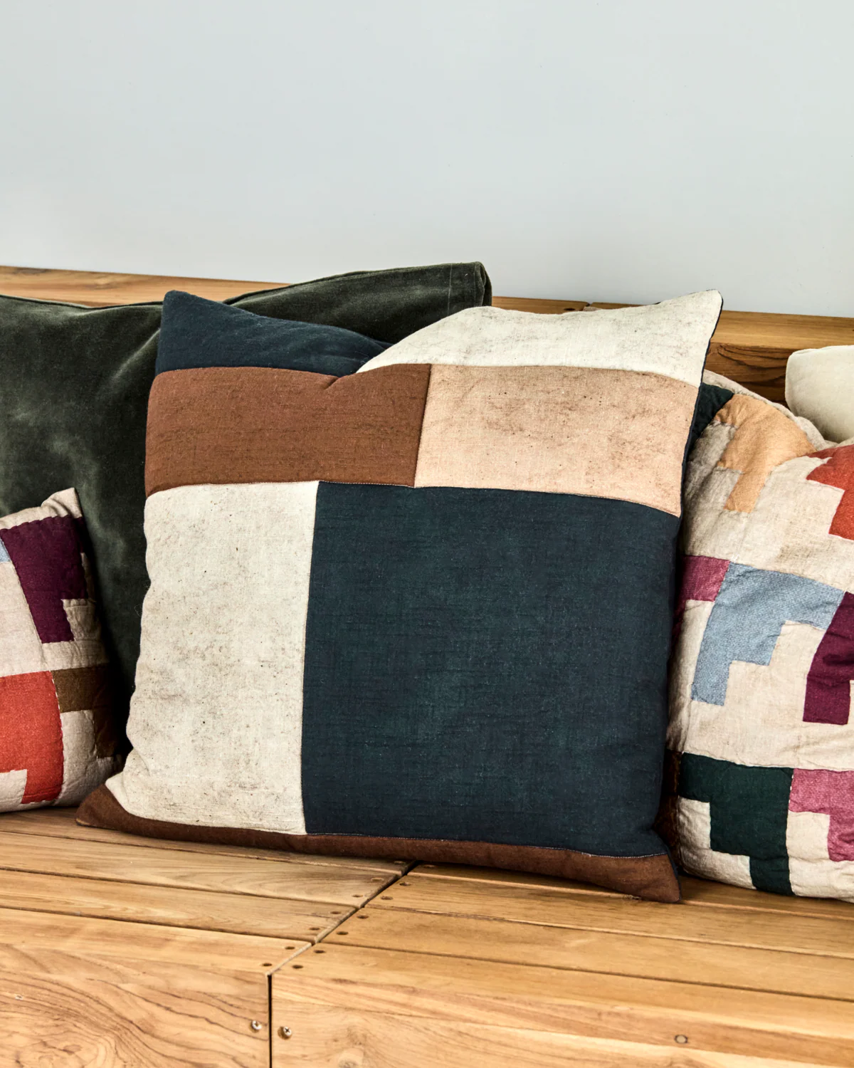 Cushion - Patch - Black/Sand/Brown - Image 6
