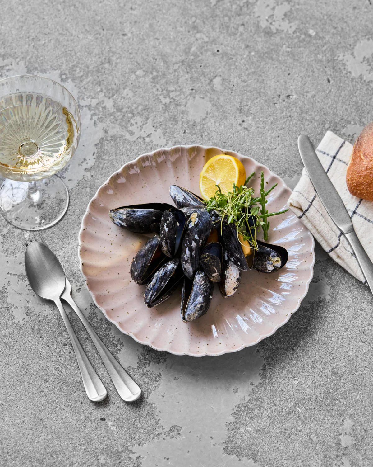 Plate - Scallop - Rose - Image 5