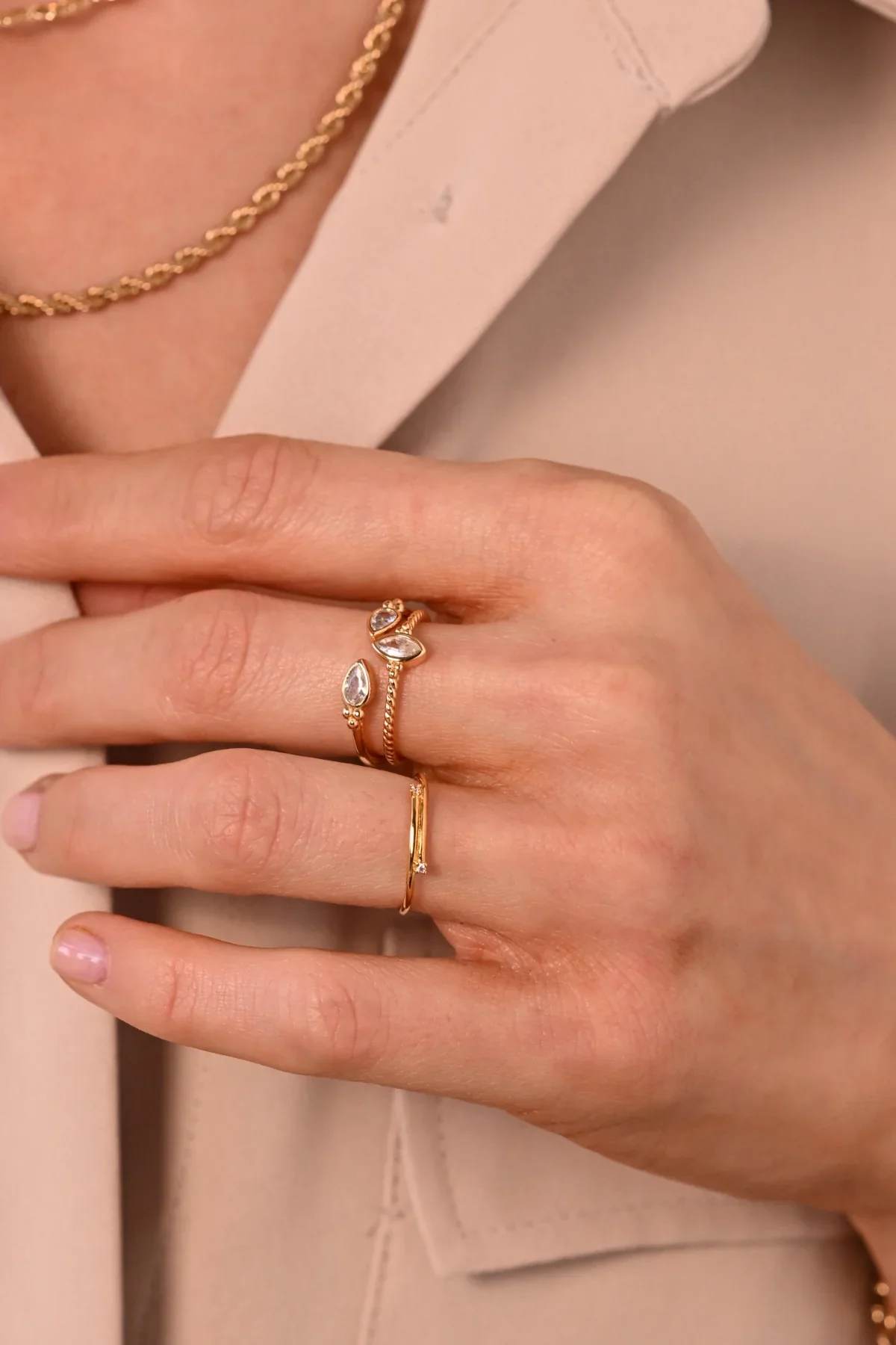 Ring - Alma - White - Image 2